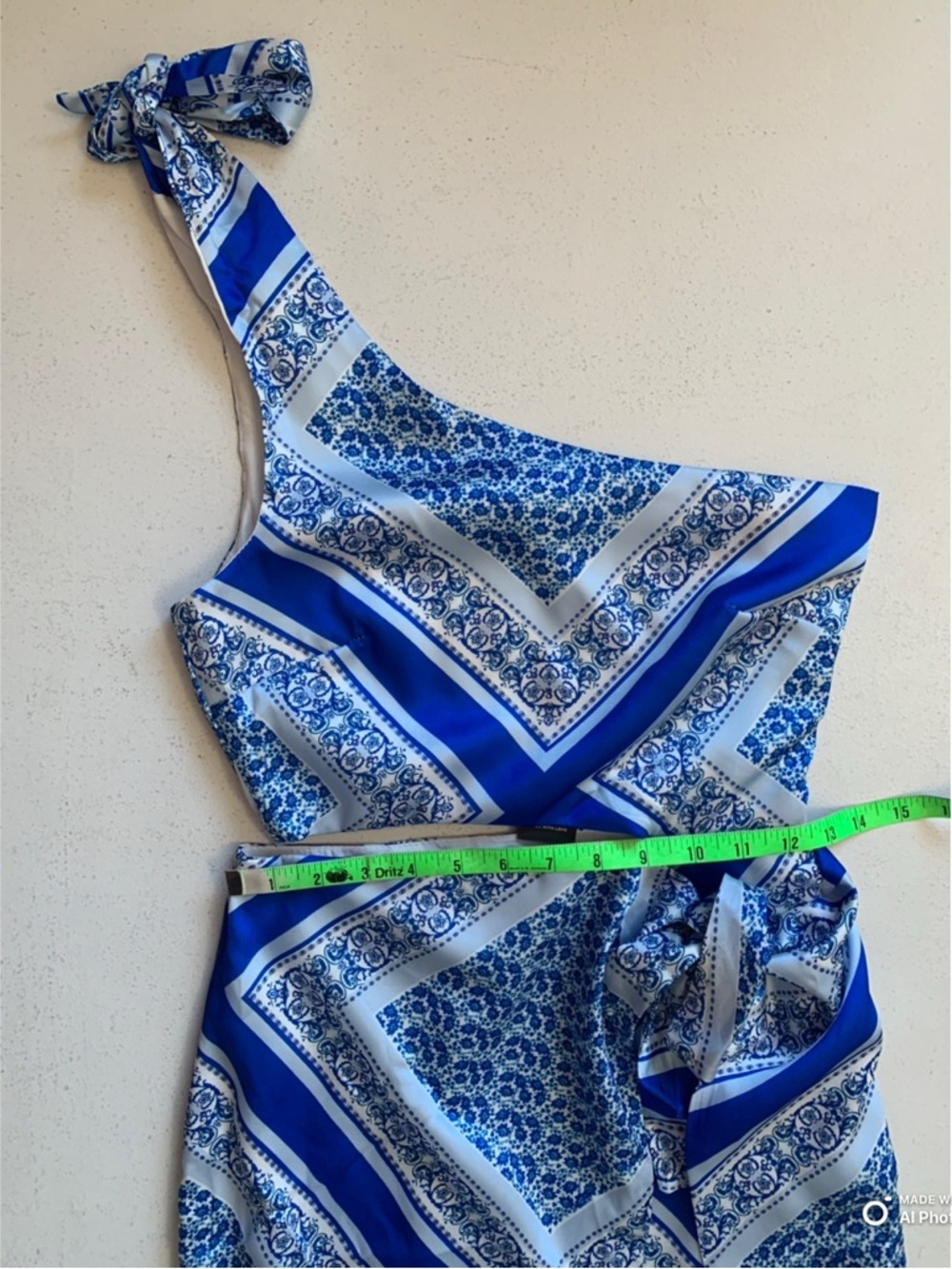 Lulus XS Vacay Beauty Blue Scarf Print One-Shoulder Tie Strap Midi Dress NWT - Picture 15 of 17
